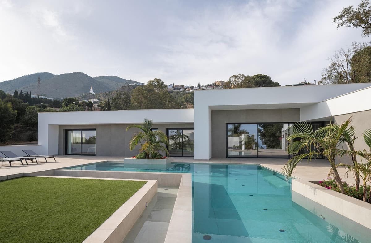 Detached Villa in Benalmadena Costa — photo 5 of 10