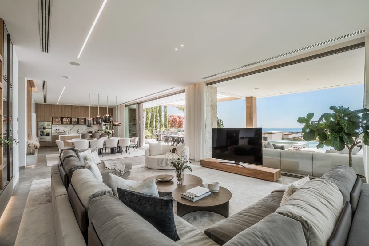 Detached Villa in La Quinta — photo 4 of 10