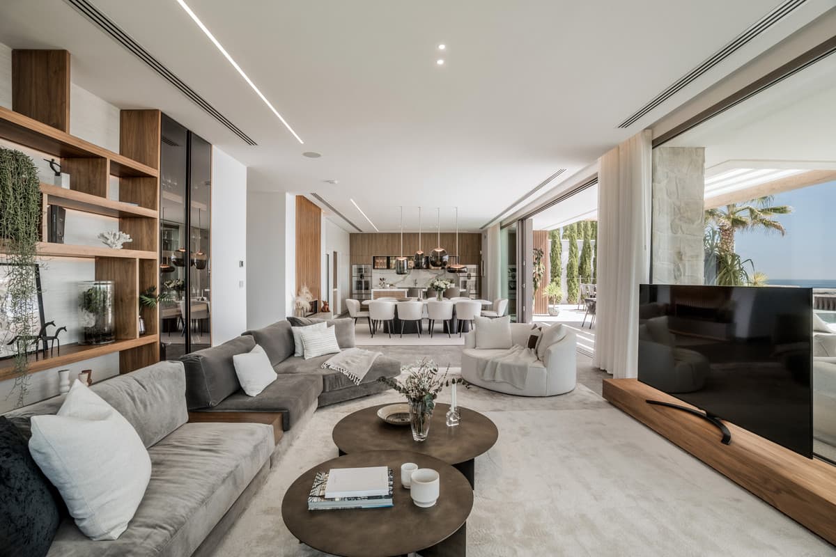 Detached Villa in La Quinta — photo 5 of 10