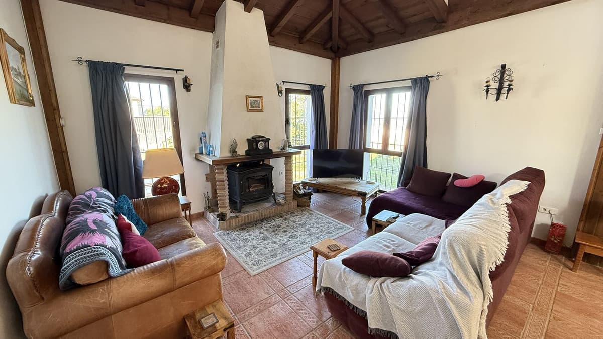 Detached Villa in Alhaurín el Grande — photo 6 of 10