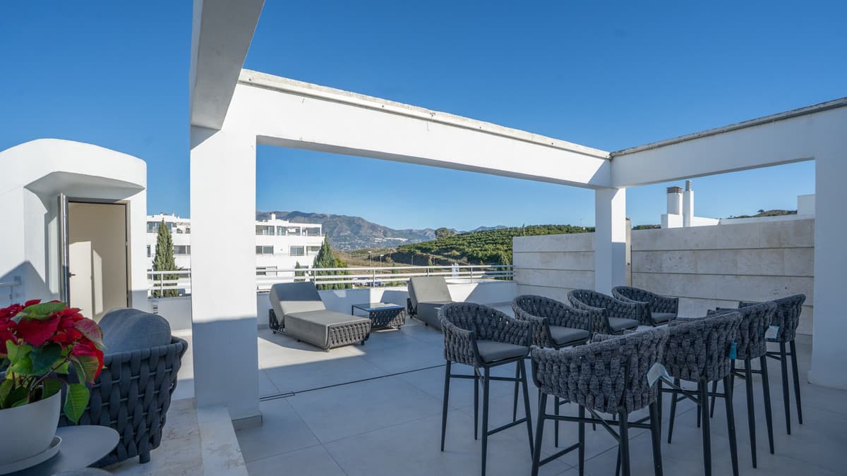 Penthouse in Mijas Costa — photo 3 of 10
