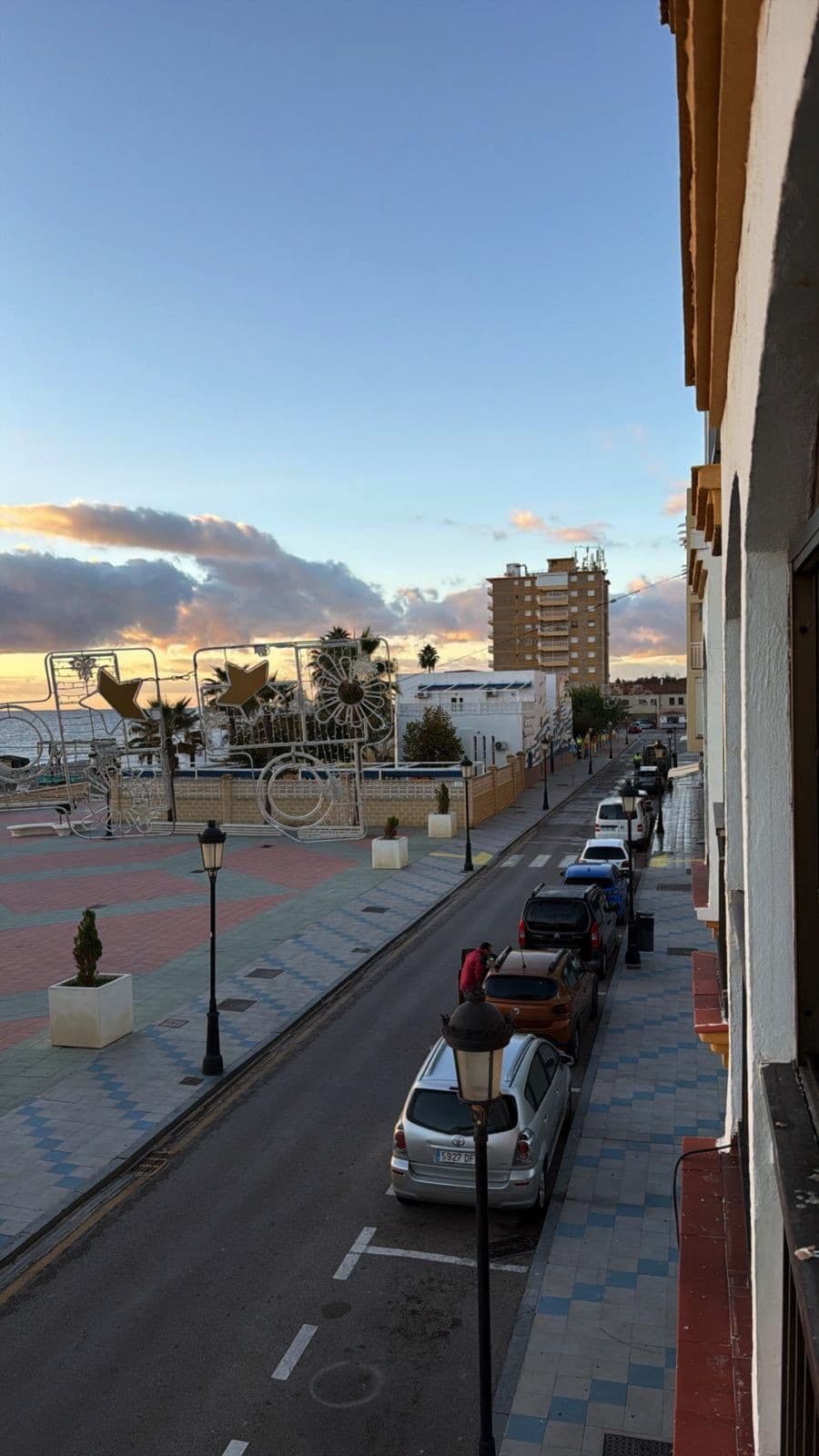 Middle Floor Apartment in San Luis de Sabinillas — photo 2 of 10