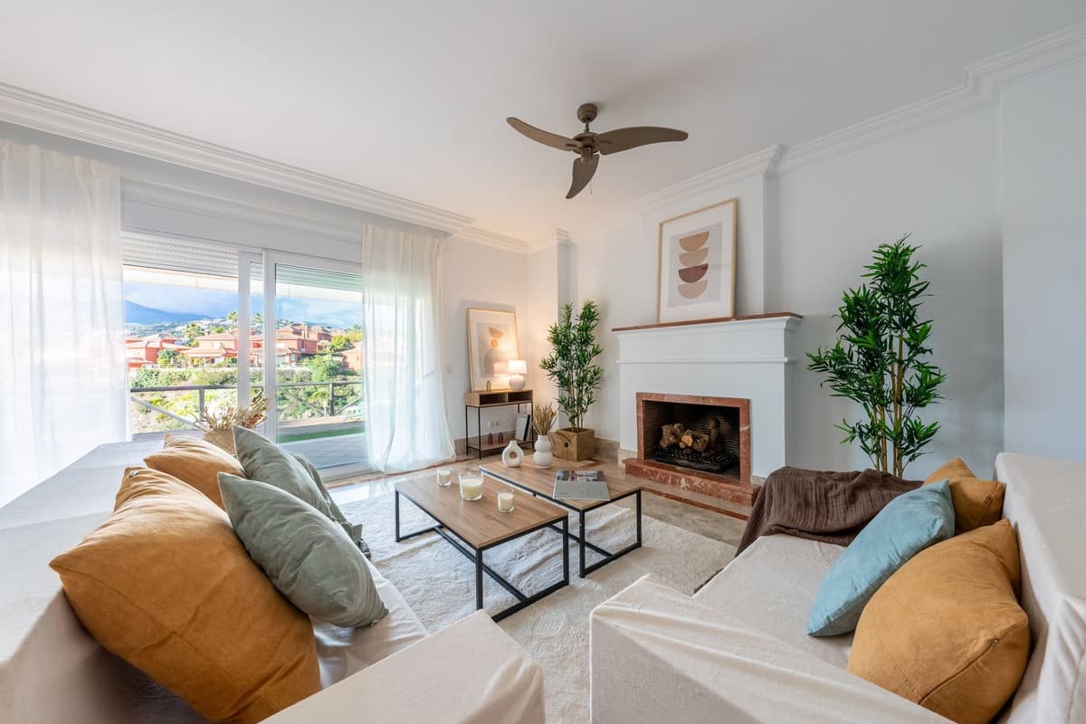 Semi-Detached House in Santa Clara — photo 7 of 10