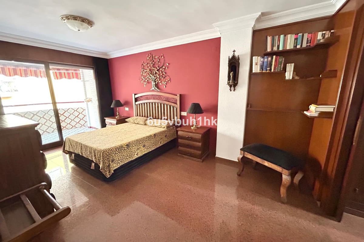 Middle Floor Apartment in Fuengirola — photo 3 of 10
