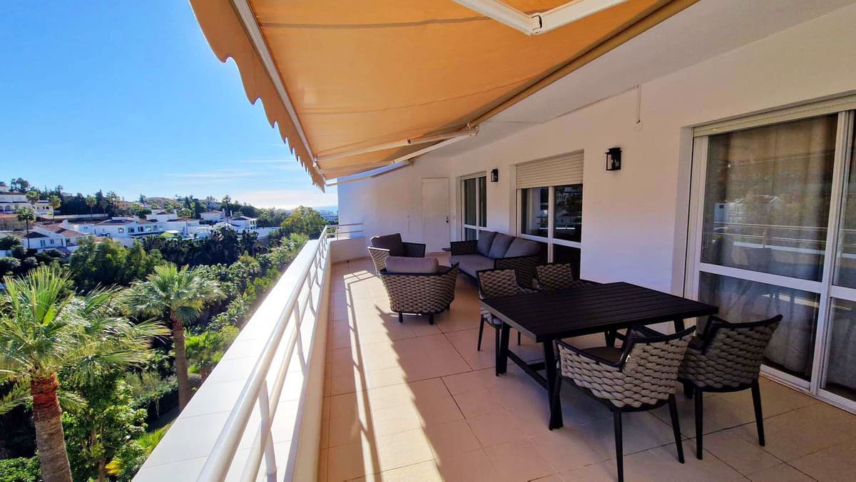 Penthouse in Benalmadena Costa — photo 3 of 10