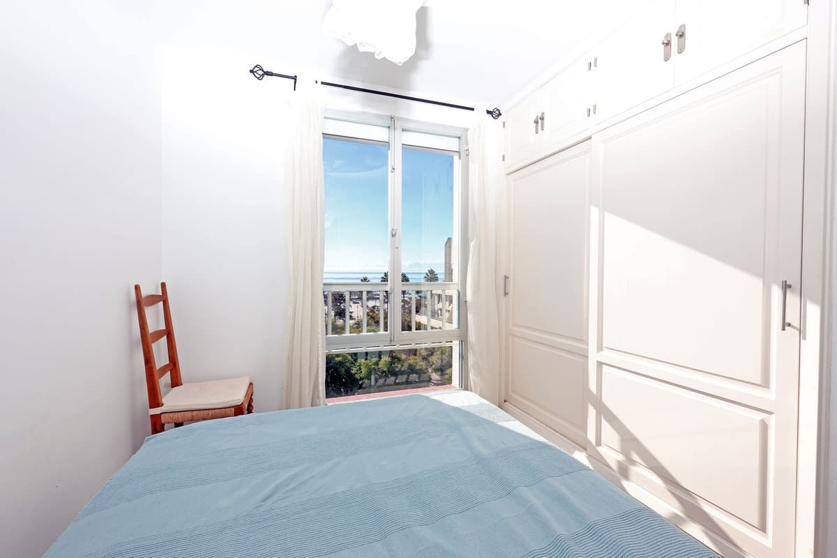 Middle Floor Apartment in Marbella — photo 9 of 10