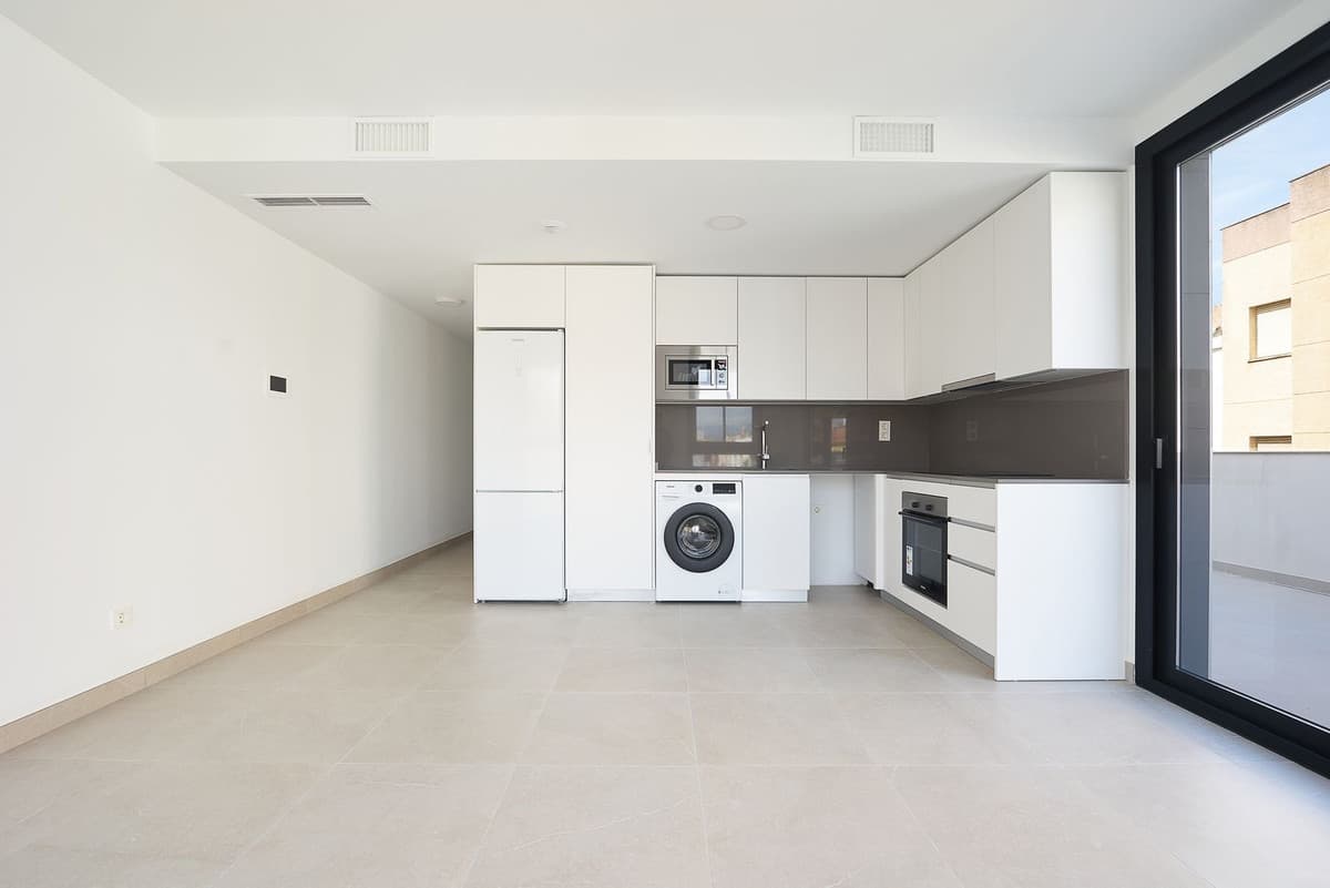 Top Floor Apartment in Estepona — photo 3 of 10