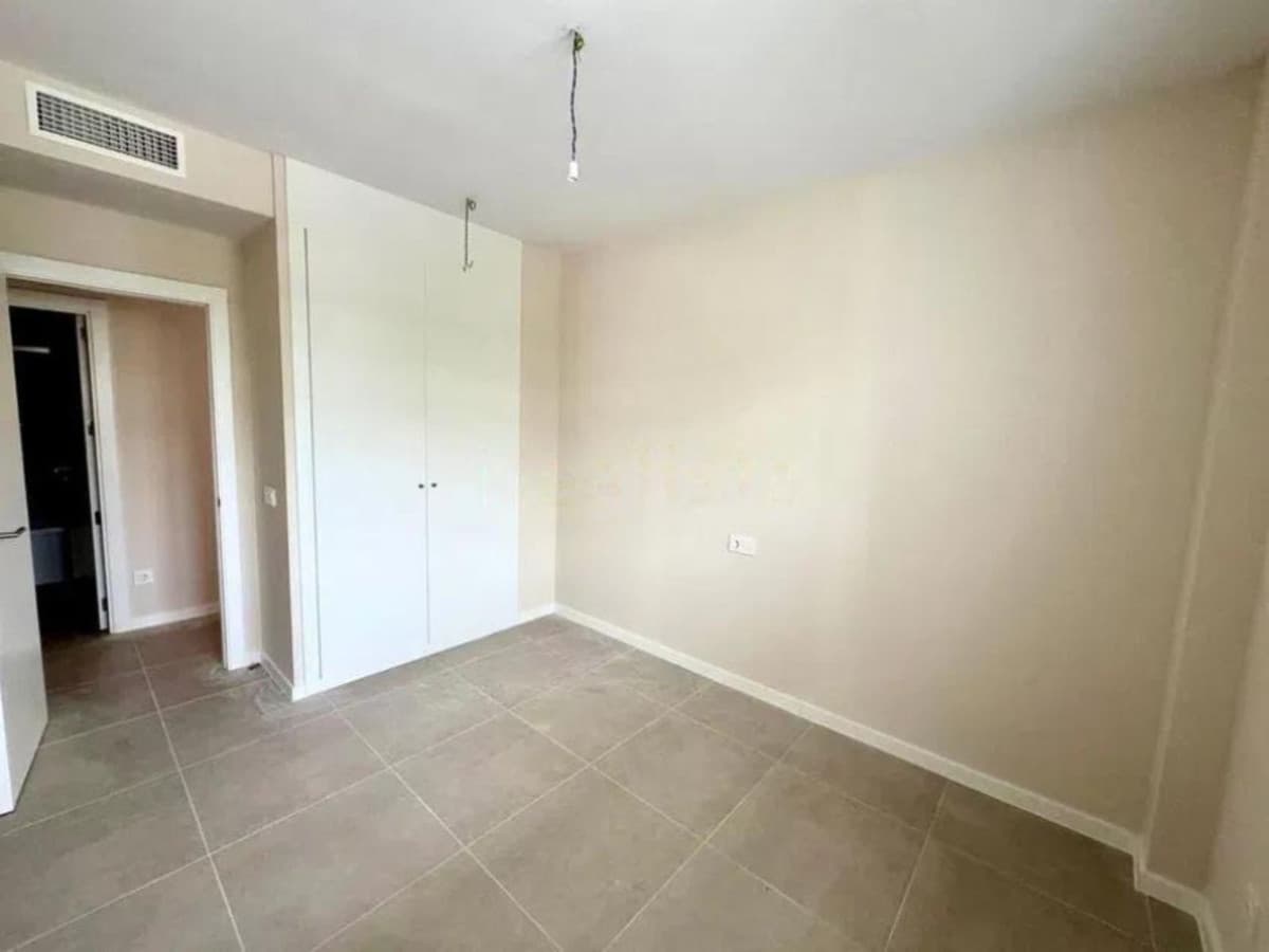 Middle Floor Apartment in Bel Air — photo 6 of 10