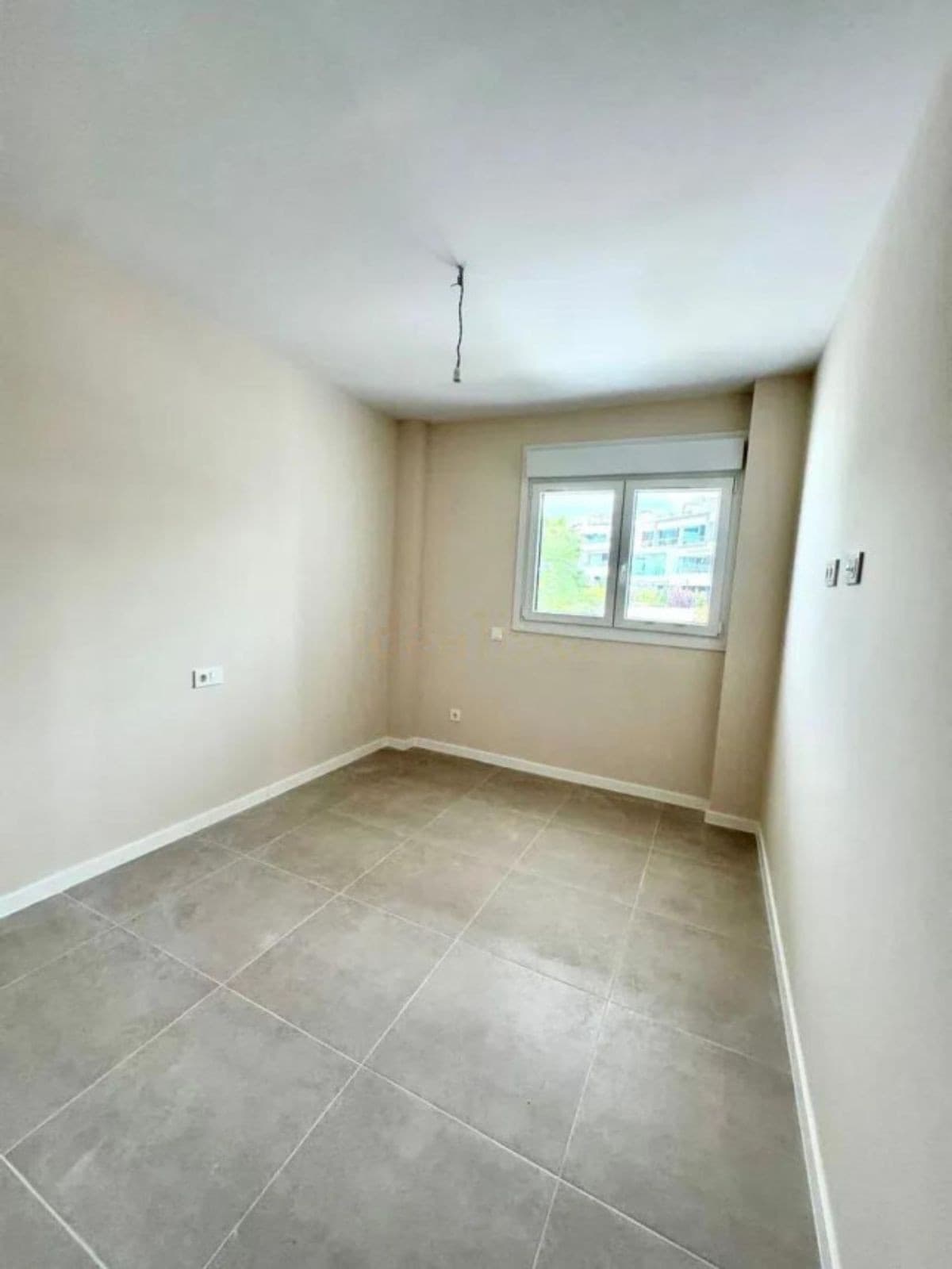 Middle Floor Apartment in Bel Air — photo 10 of 10