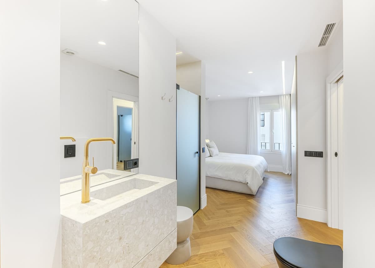 Middle Floor Apartment in Puerto Banús — photo 2 of 10