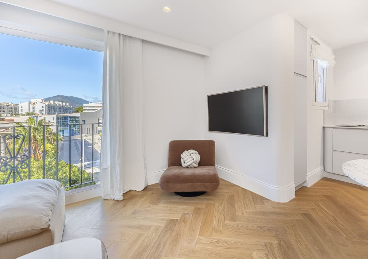 Middle Floor Apartment in Puerto Banús — photo 9 of 10