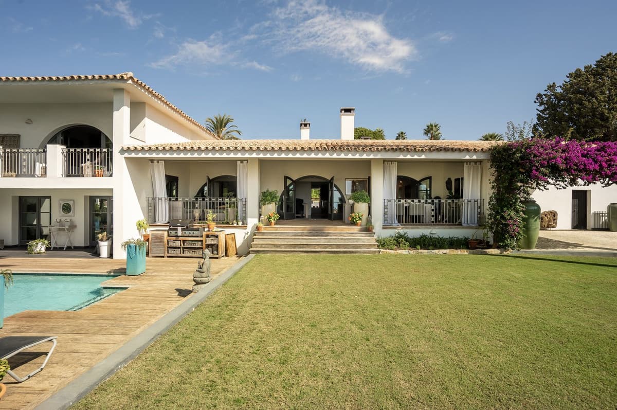 Detached Villa in El Paraiso — photo 4 of 10