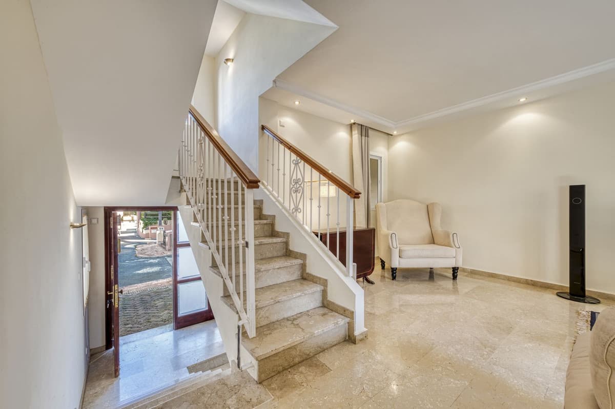 Townhouse in Marbella — photo 3 of 10