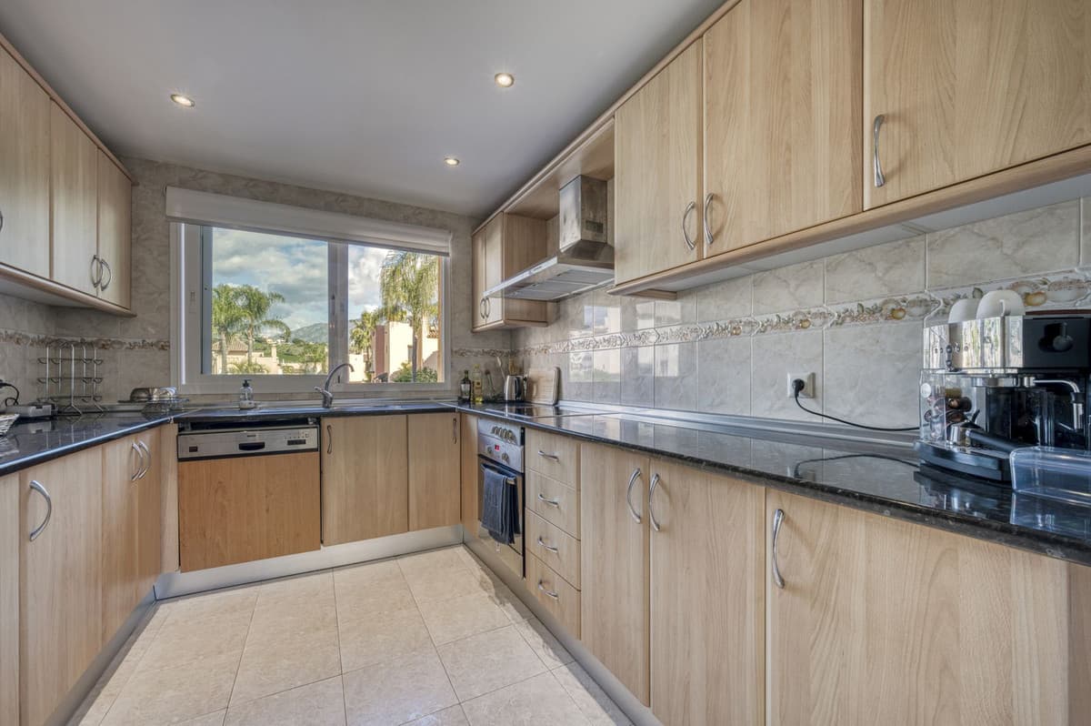 Townhouse in Marbella — photo 10 of 10
