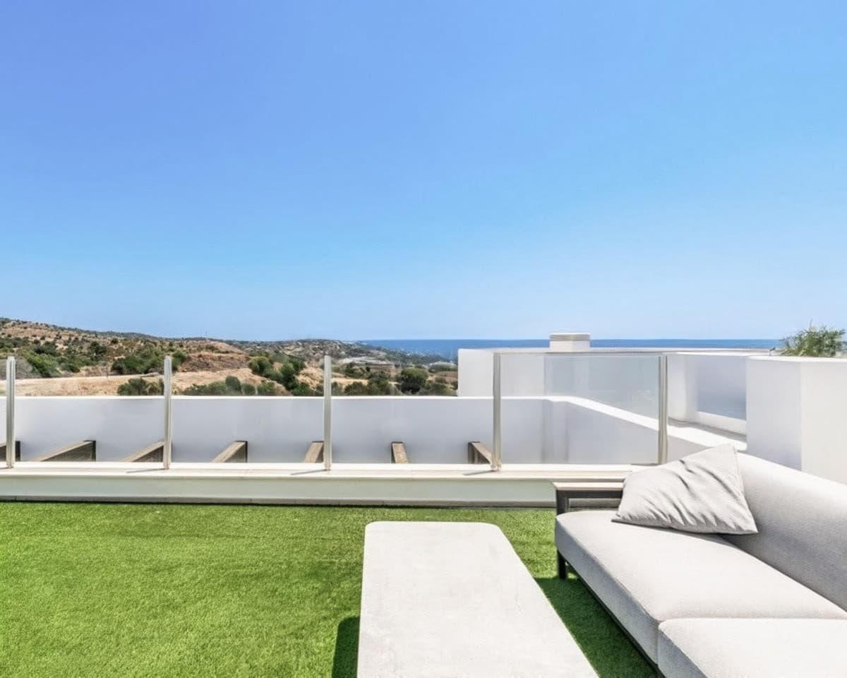 Penthouse in Altos de los Monteros — photo 2 of 10