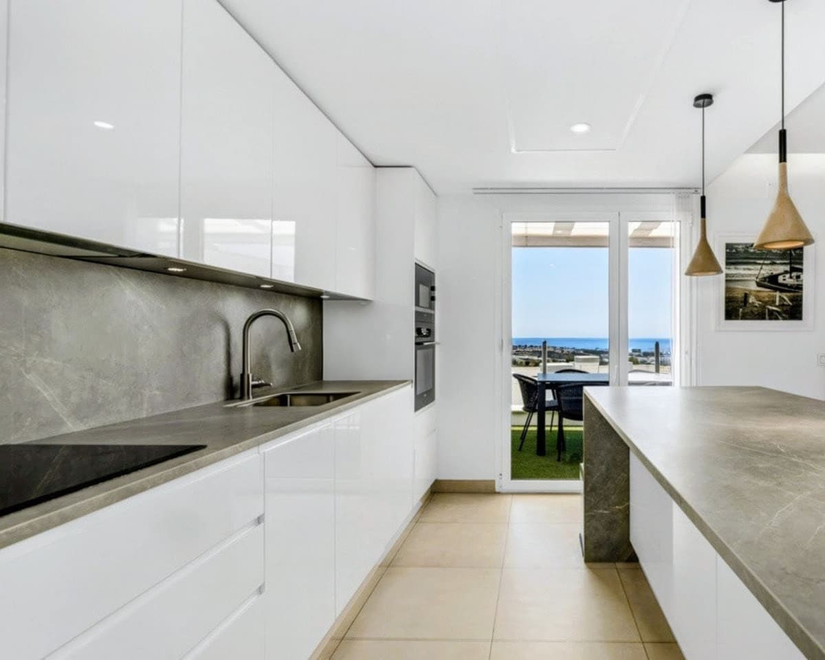 Penthouse in Altos de los Monteros — photo 10 of 10