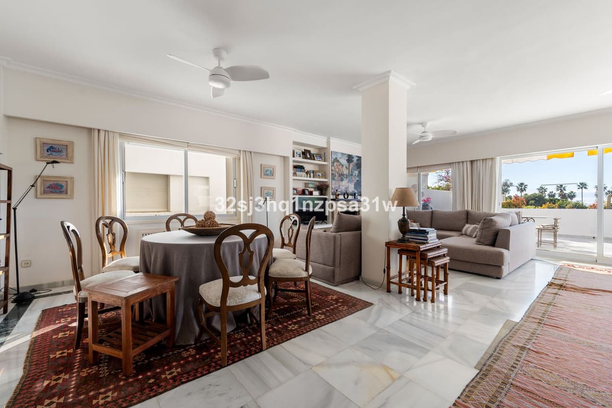Middle Floor Apartment in Guadalmina Baja — photo 6 of 10