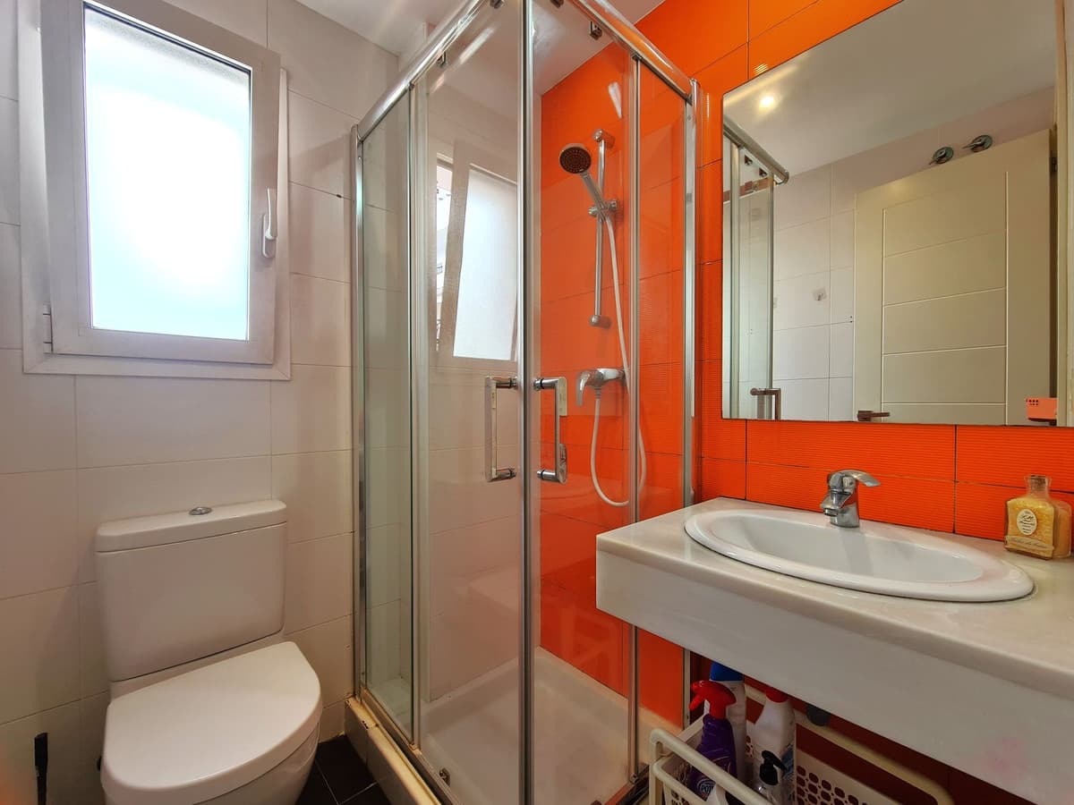 Middle Floor Apartment in Estepona — photo 7 of 10