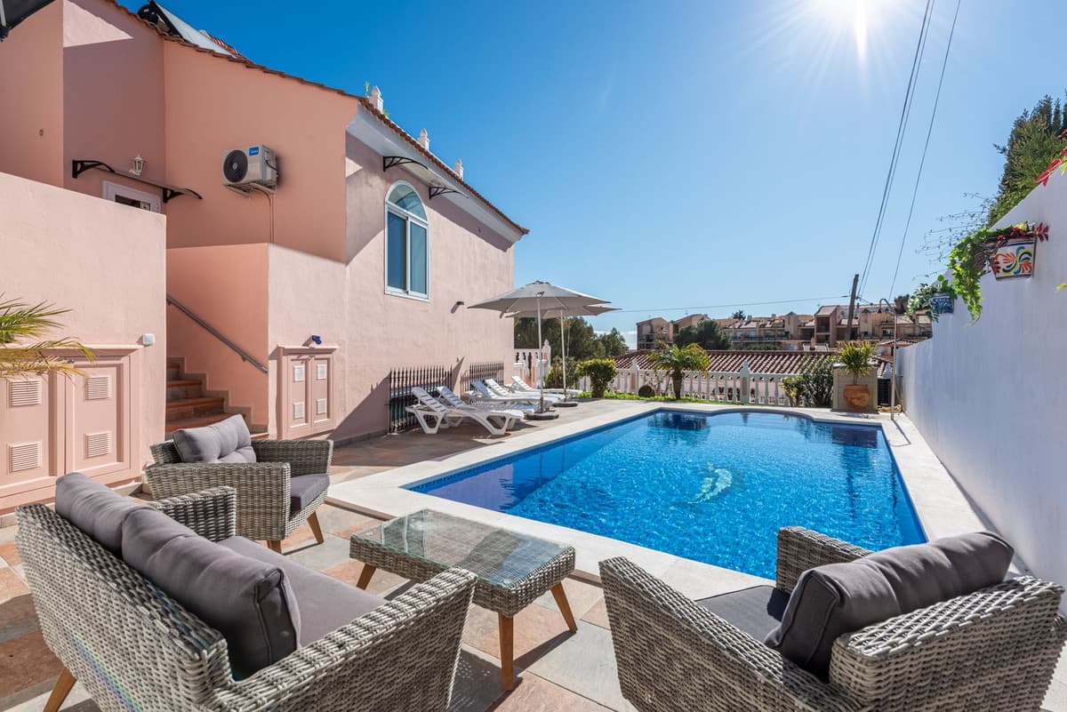 Detached Villa in Torreblanca — photo 1 of 10