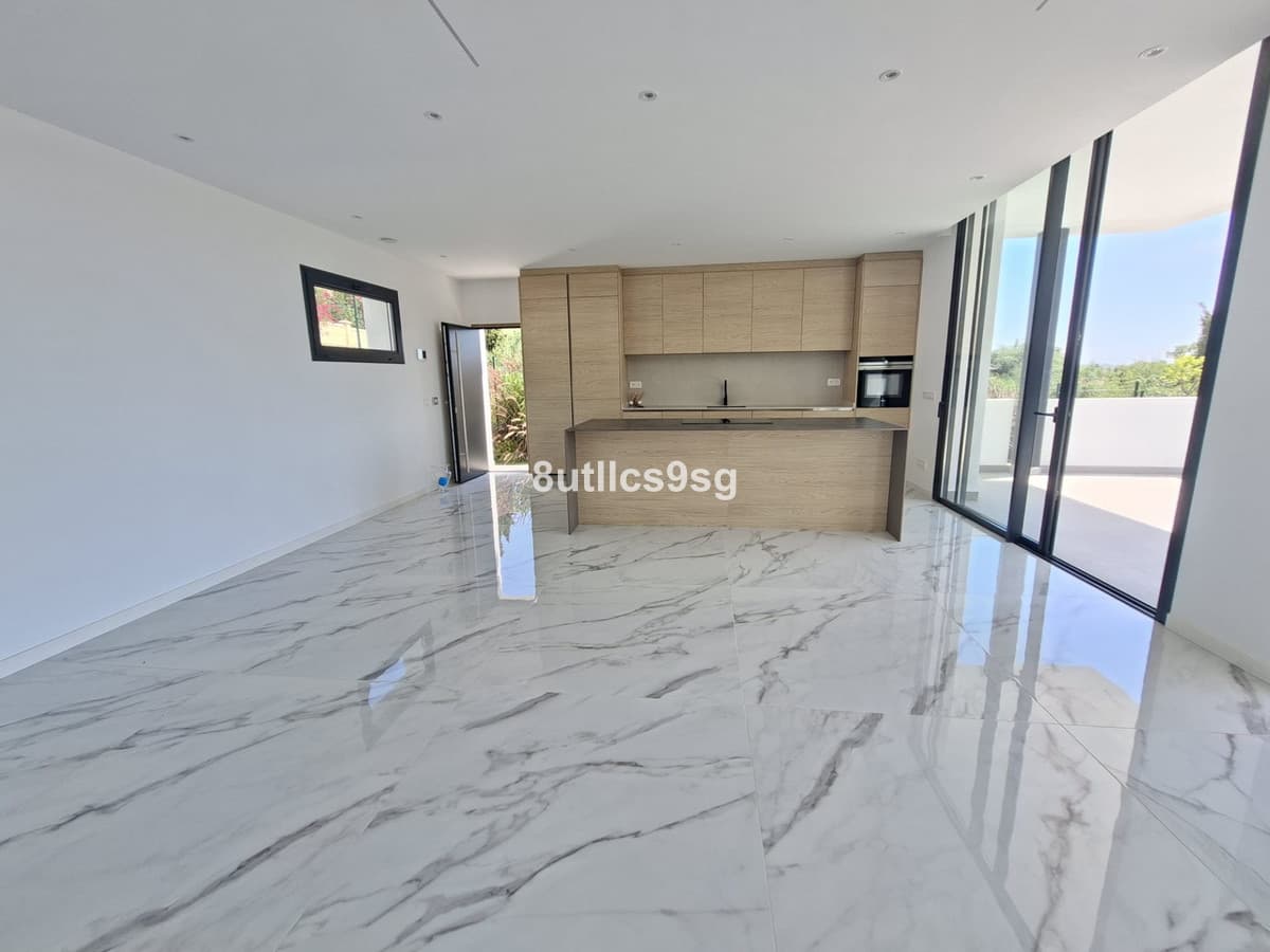 Detached Villa in Benahavís — photo 8 of 10