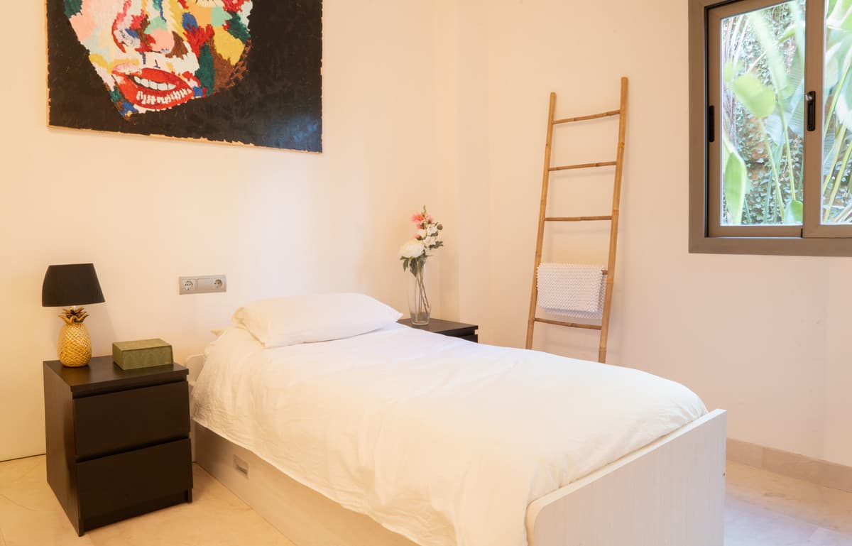 Ground Floor Apartment in Benahavís — photo 7 of 10