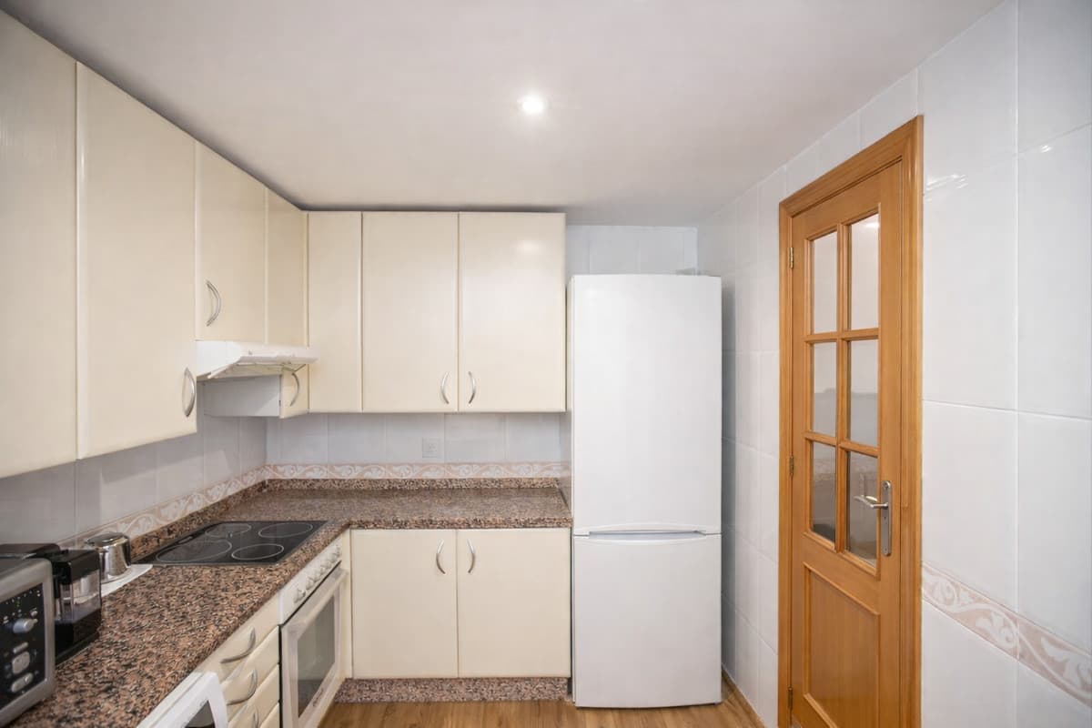 Middle Floor Apartment in Guadalmina Alta — photo 7 of 10