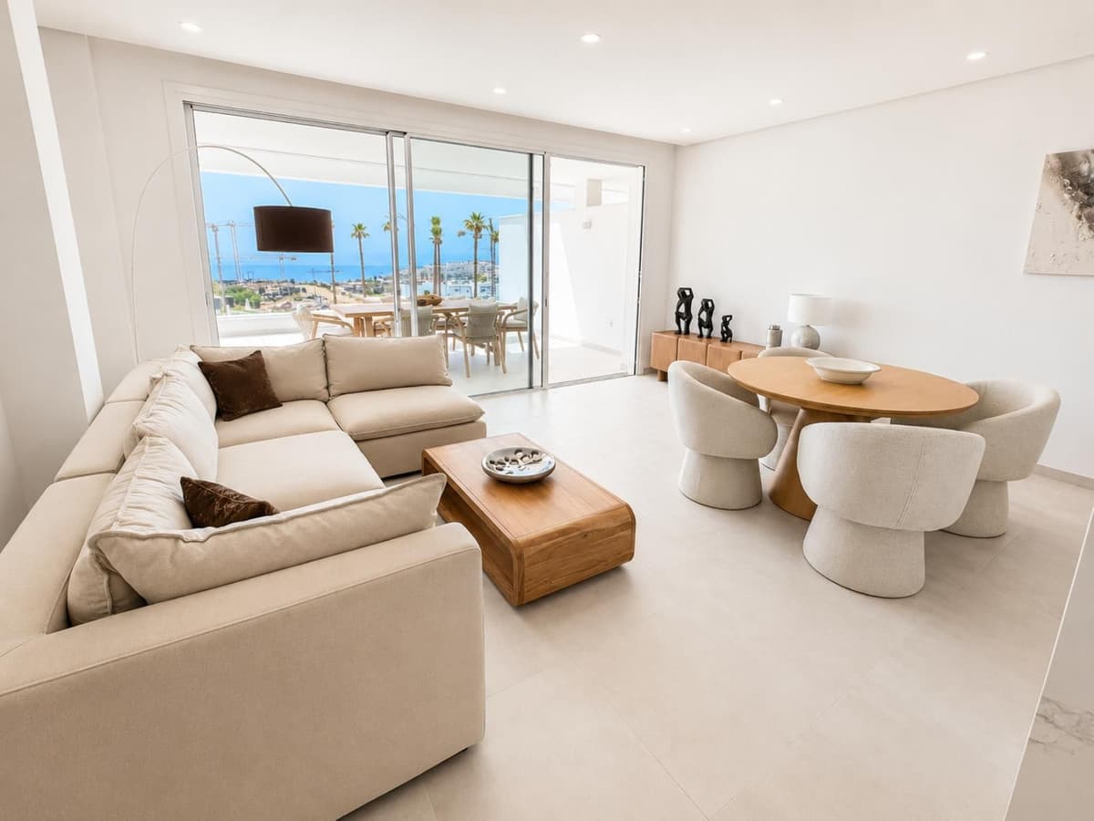 Middle Floor Apartment in La Cala de Mijas — photo 1 of 10