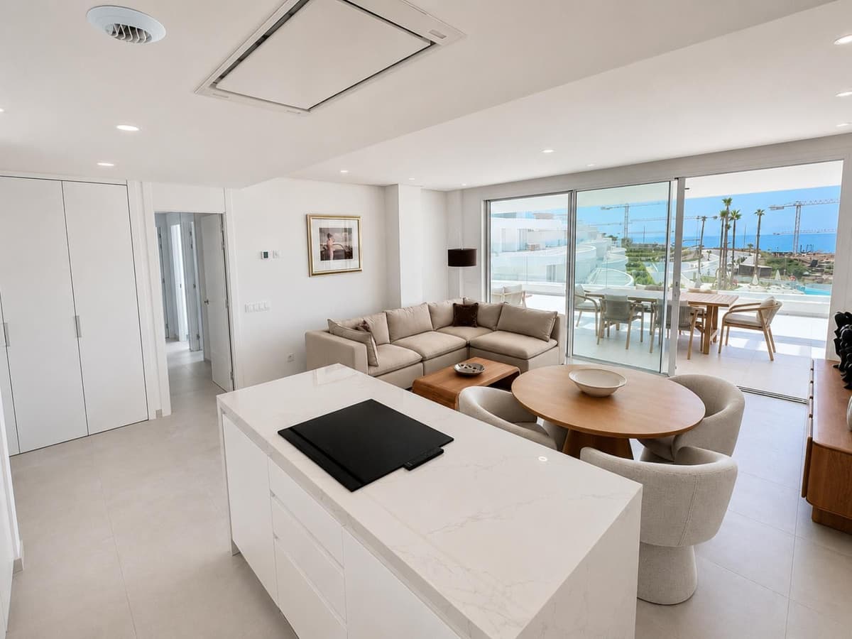 Middle Floor Apartment in La Cala de Mijas — photo 9 of 10