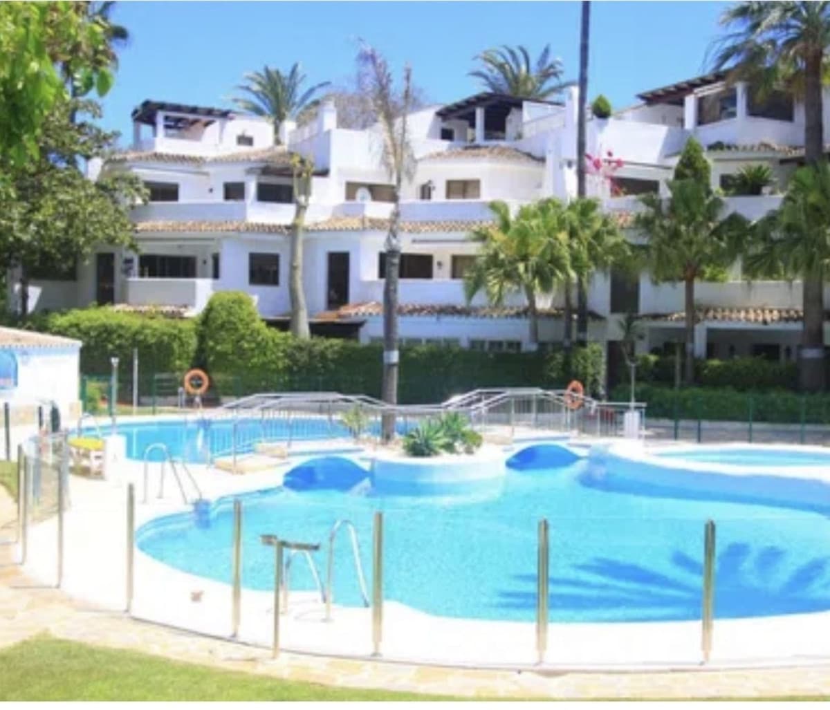 Ground Floor Apartment in Marbella — photo 2 of 10