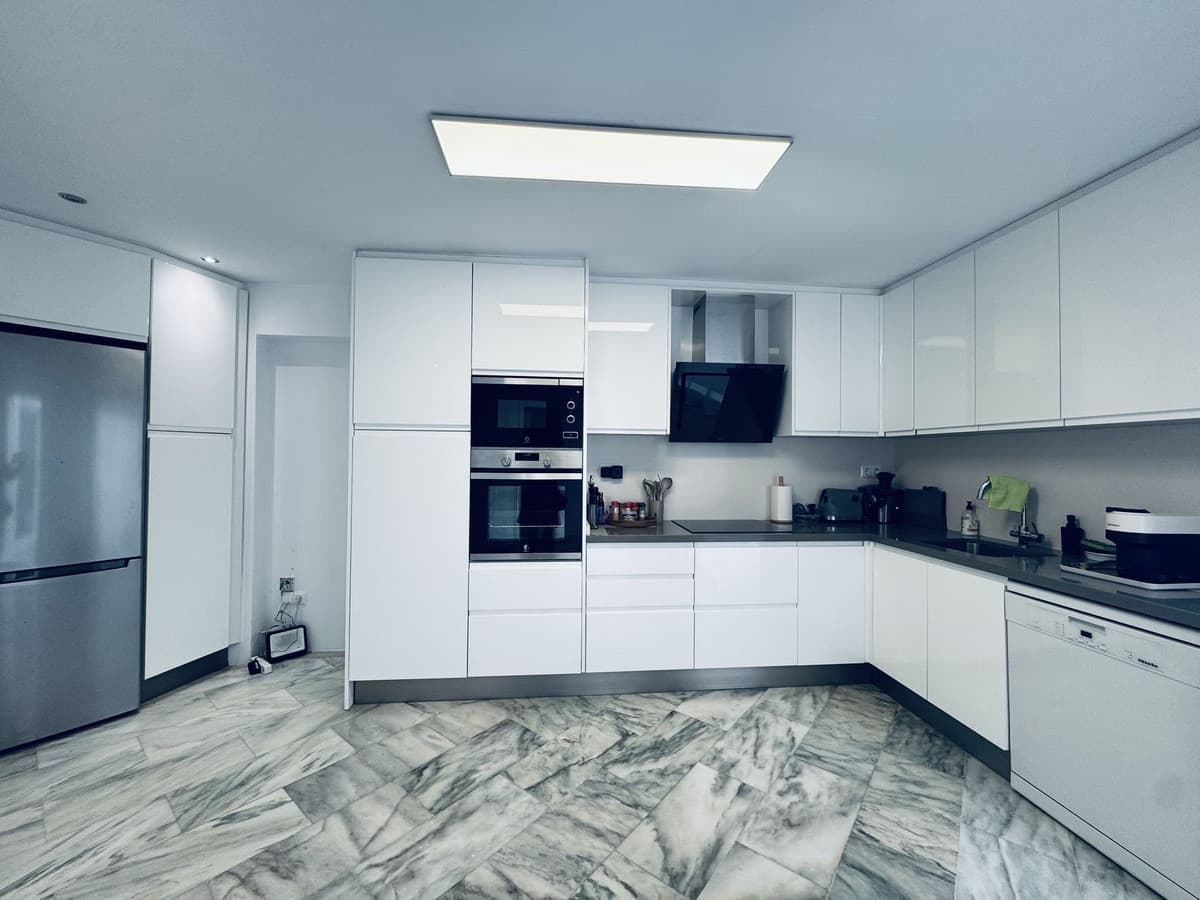 Ground Floor Apartment in Marbella — photo 6 of 10