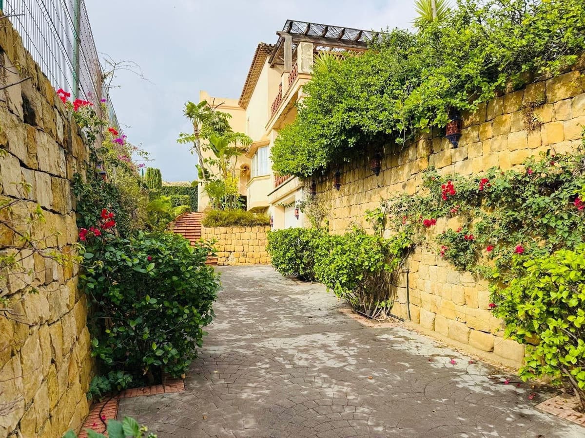 Detached Villa in Casares — photo 10 of 10