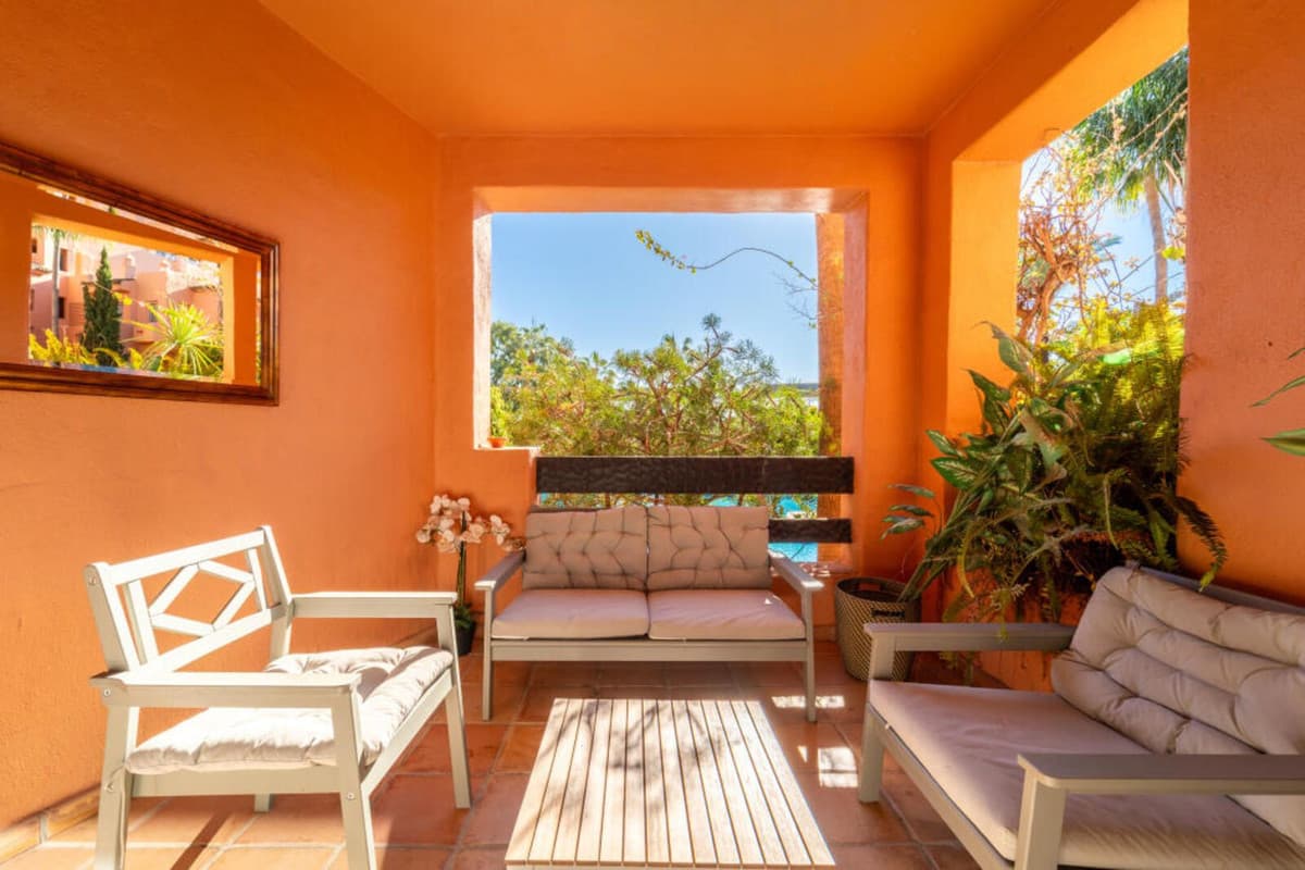Ground Floor Apartment in The Golden Mile — photo 3 of 10