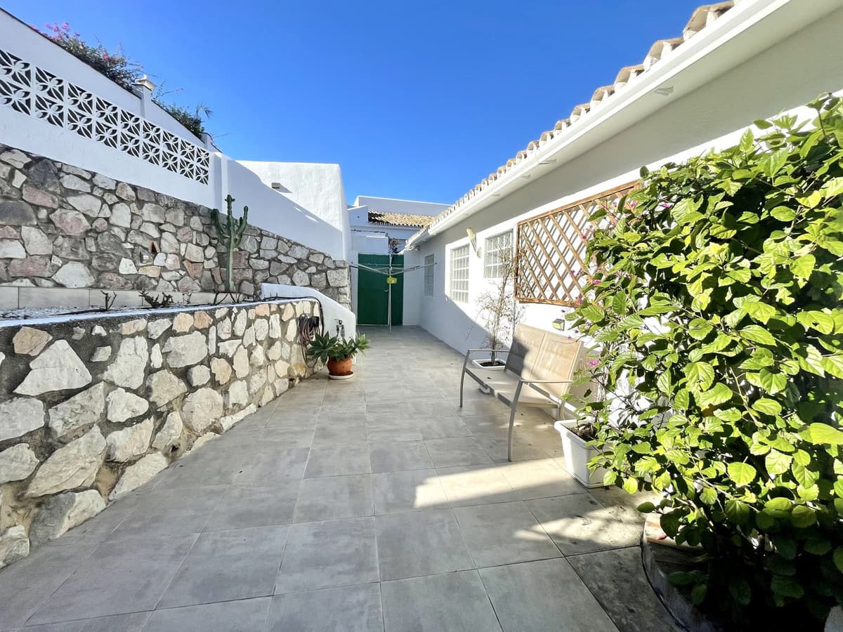 Detached Villa in Cerros del Aguila — photo 8 of 10