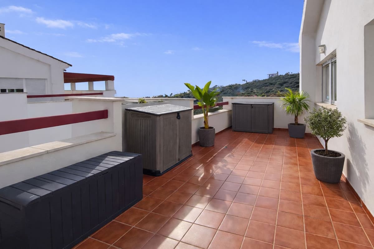Penthouse in La Alcaidesa — photo 9 of 10