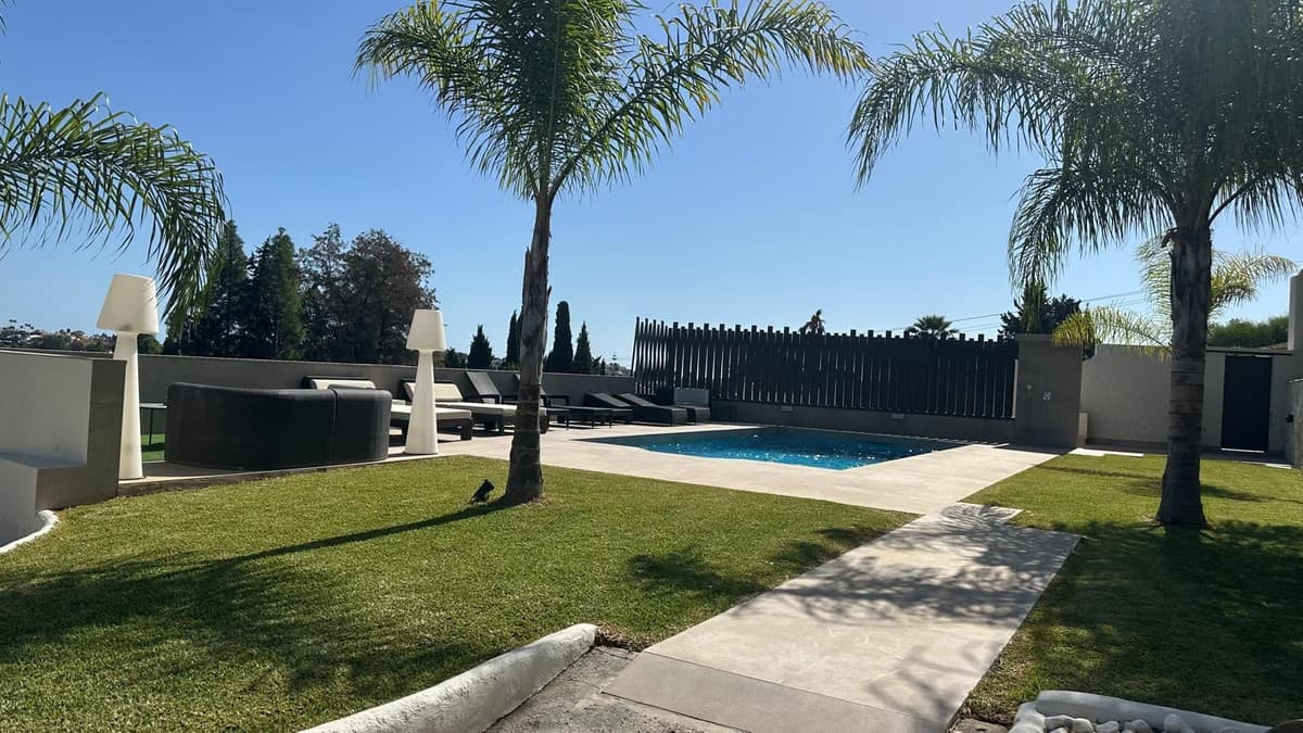 Detached Villa in Valle del Sol — photo 2 of 10
