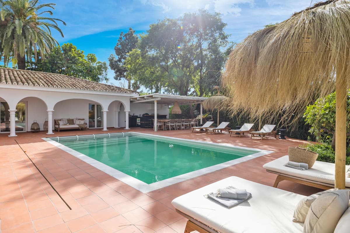 Detached Villa in Marbella — photo 3 of 10