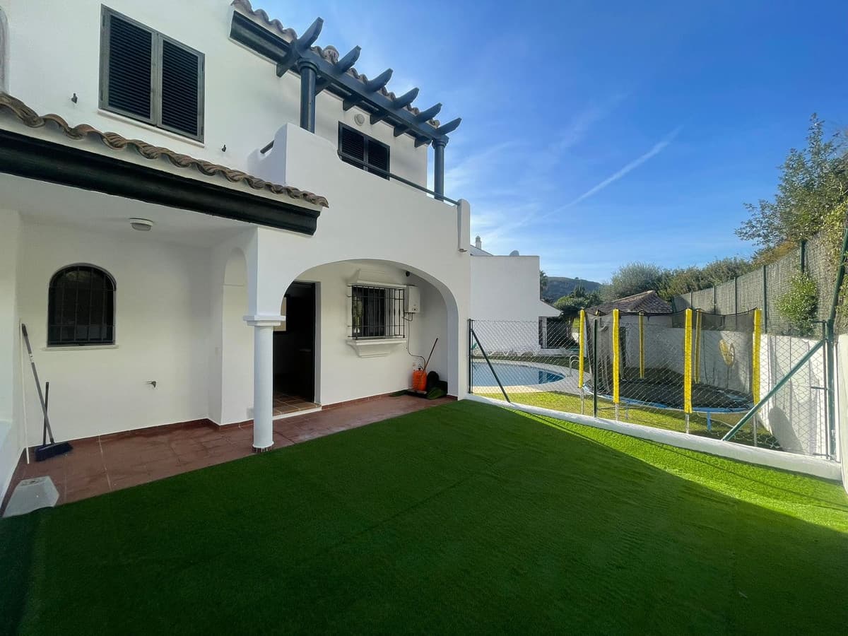 Semi-Detached House in Manilva