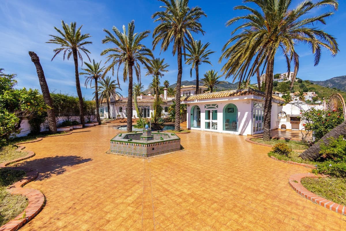Detached Villa in Torremuelle — photo 3 of 10