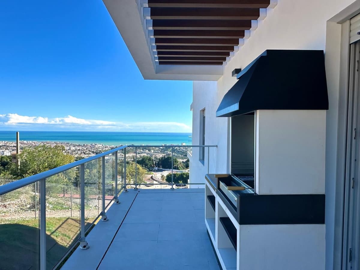 Top Floor Apartment in Benalmadena — photo 1 of 10