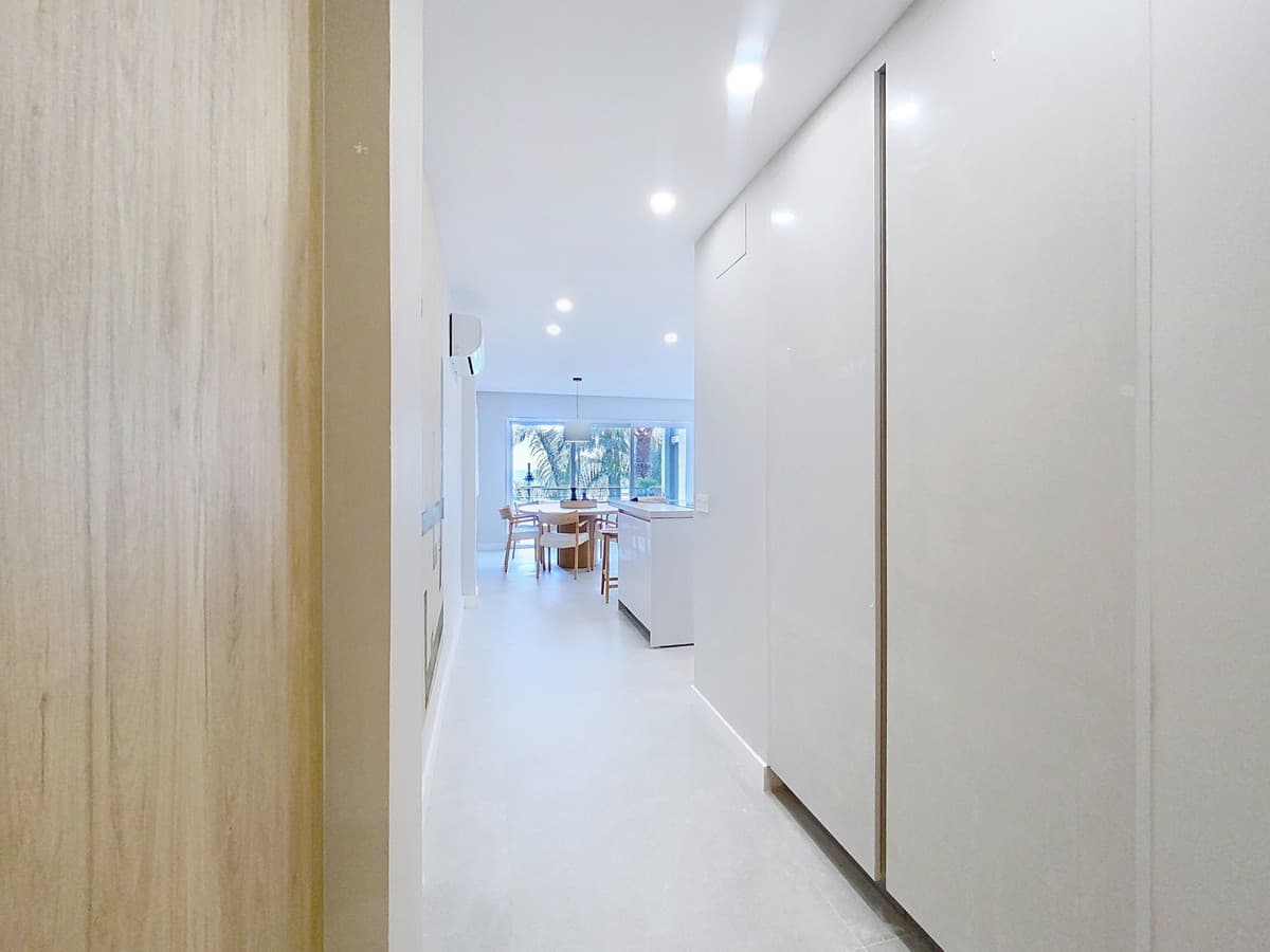 Middle Floor Apartment in Estepona — photo 4 of 10
