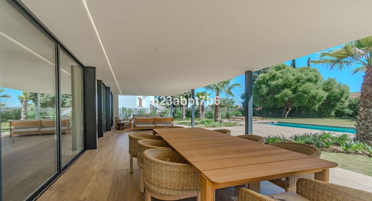 Detached Villa in Sotogrande Costa — photo 7 of 10