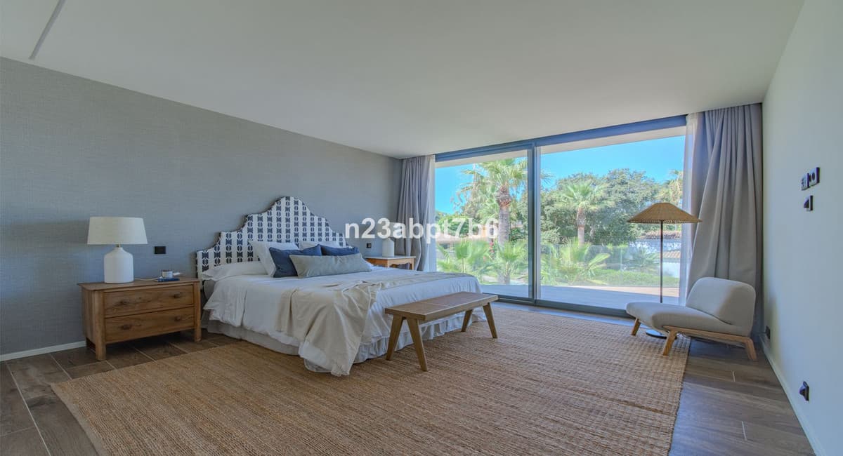 Detached Villa in Sotogrande Costa — photo 10 of 10