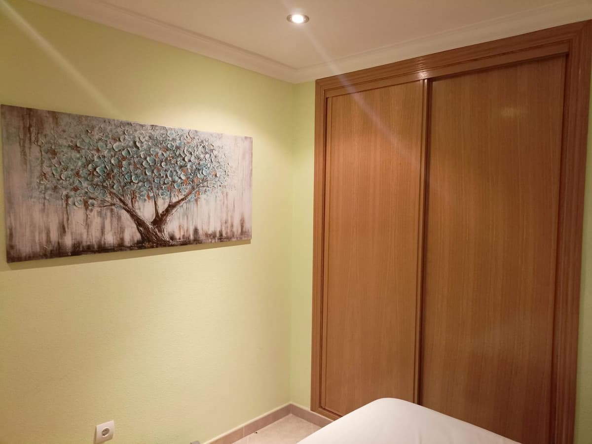 Middle Floor Apartment in Fuengirola — photo 10 of 10