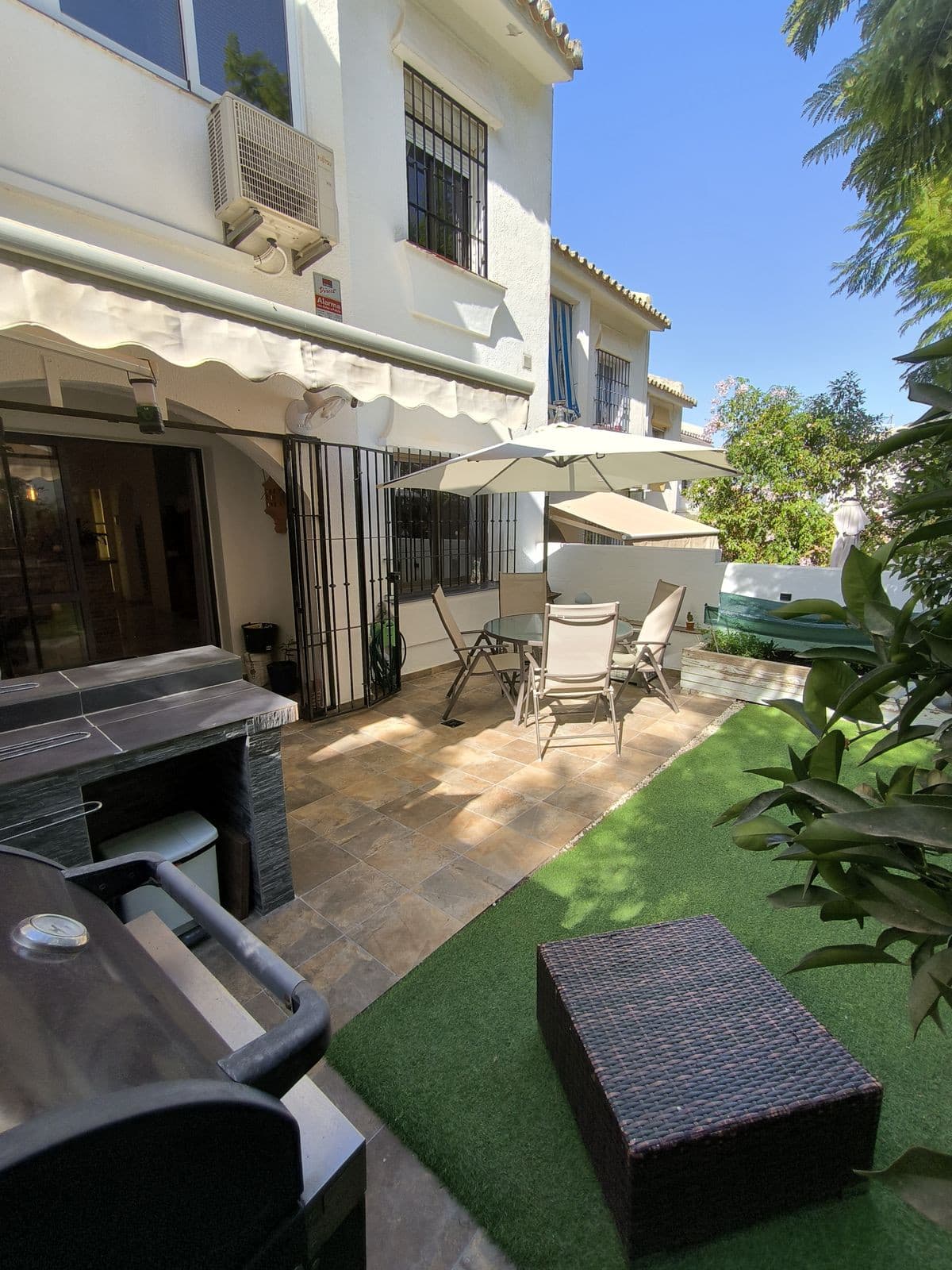 Semi-Detached House in Cerros del Aguila — photo 2 of 10