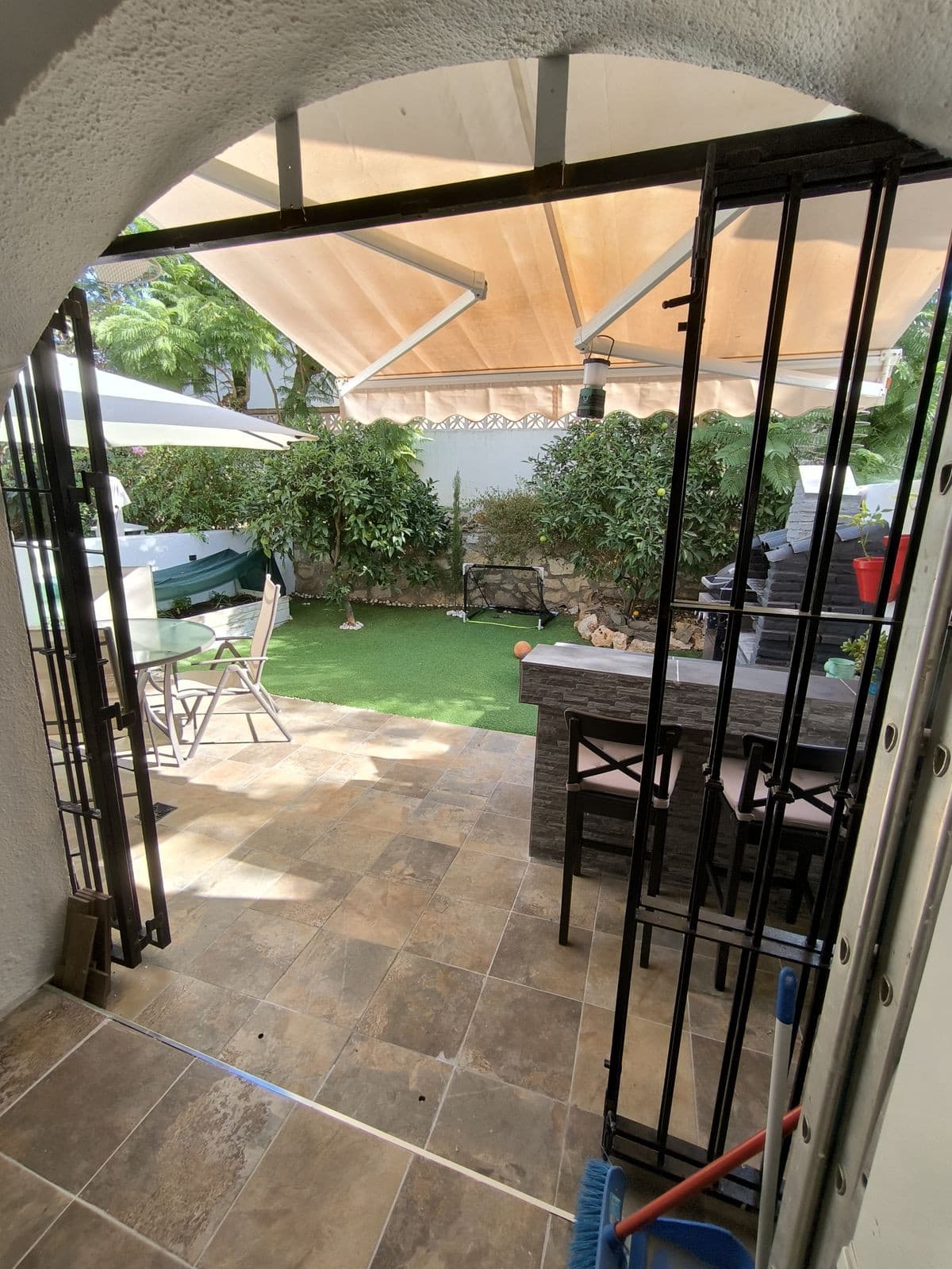 Semi-Detached House in Cerros del Aguila — photo 3 of 10