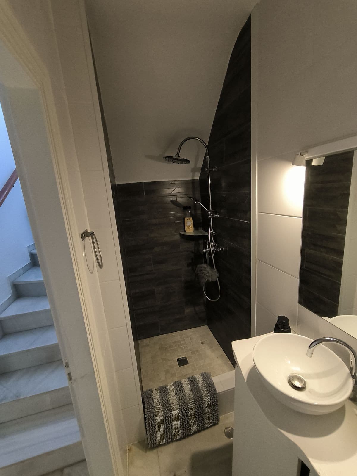Semi-Detached House in Cerros del Aguila — photo 9 of 10