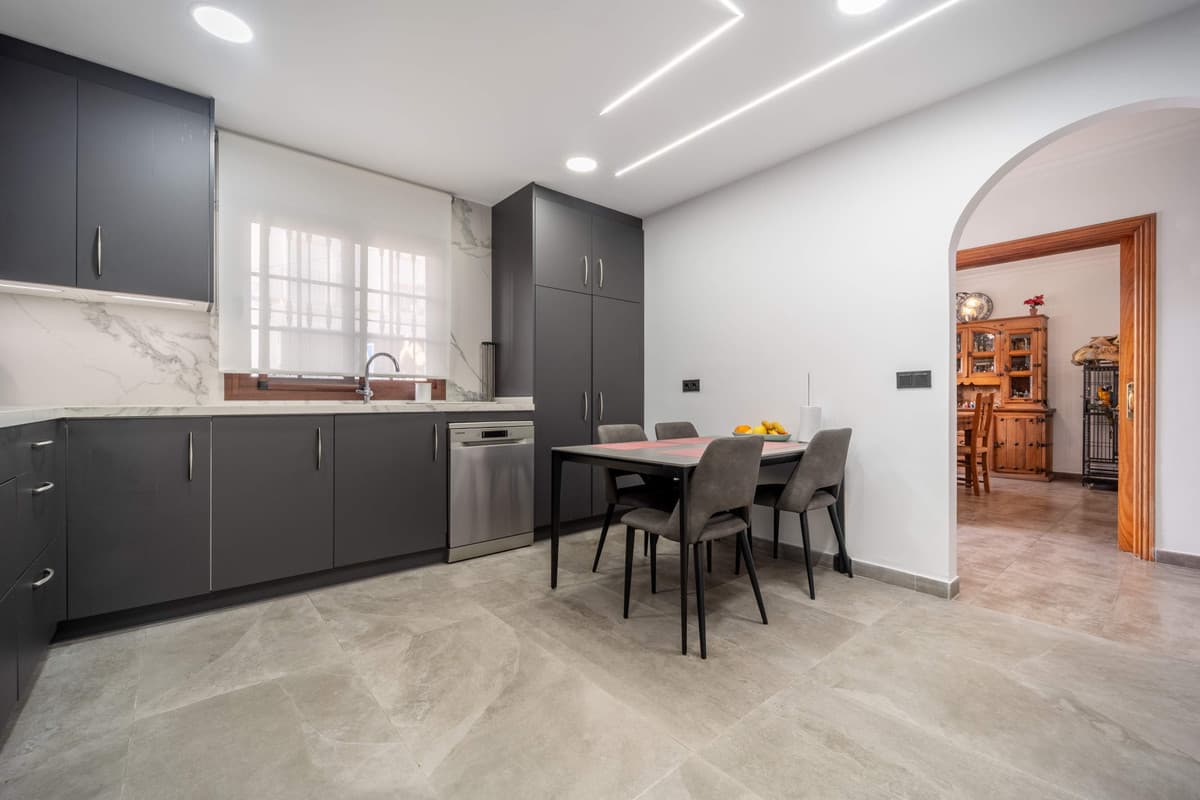 Semi-Detached House in Estepona — photo 5 of 10