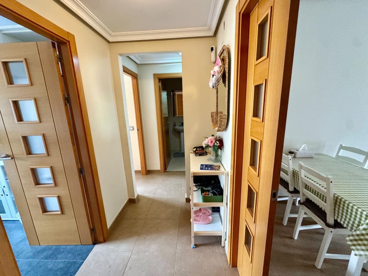 Middle Floor Apartment in Torremolinos Centro — photo 3 of 10
