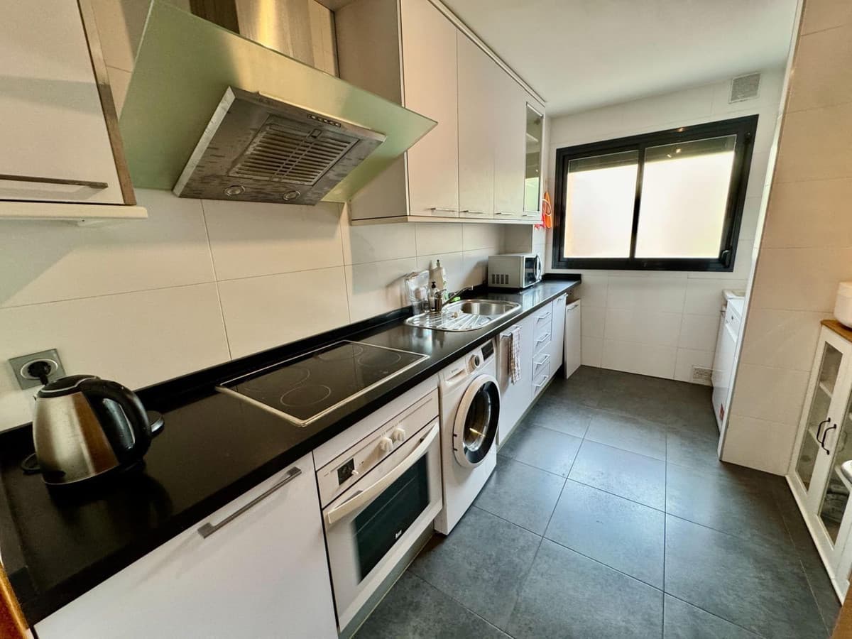 Middle Floor Apartment in Torremolinos Centro — photo 5 of 10