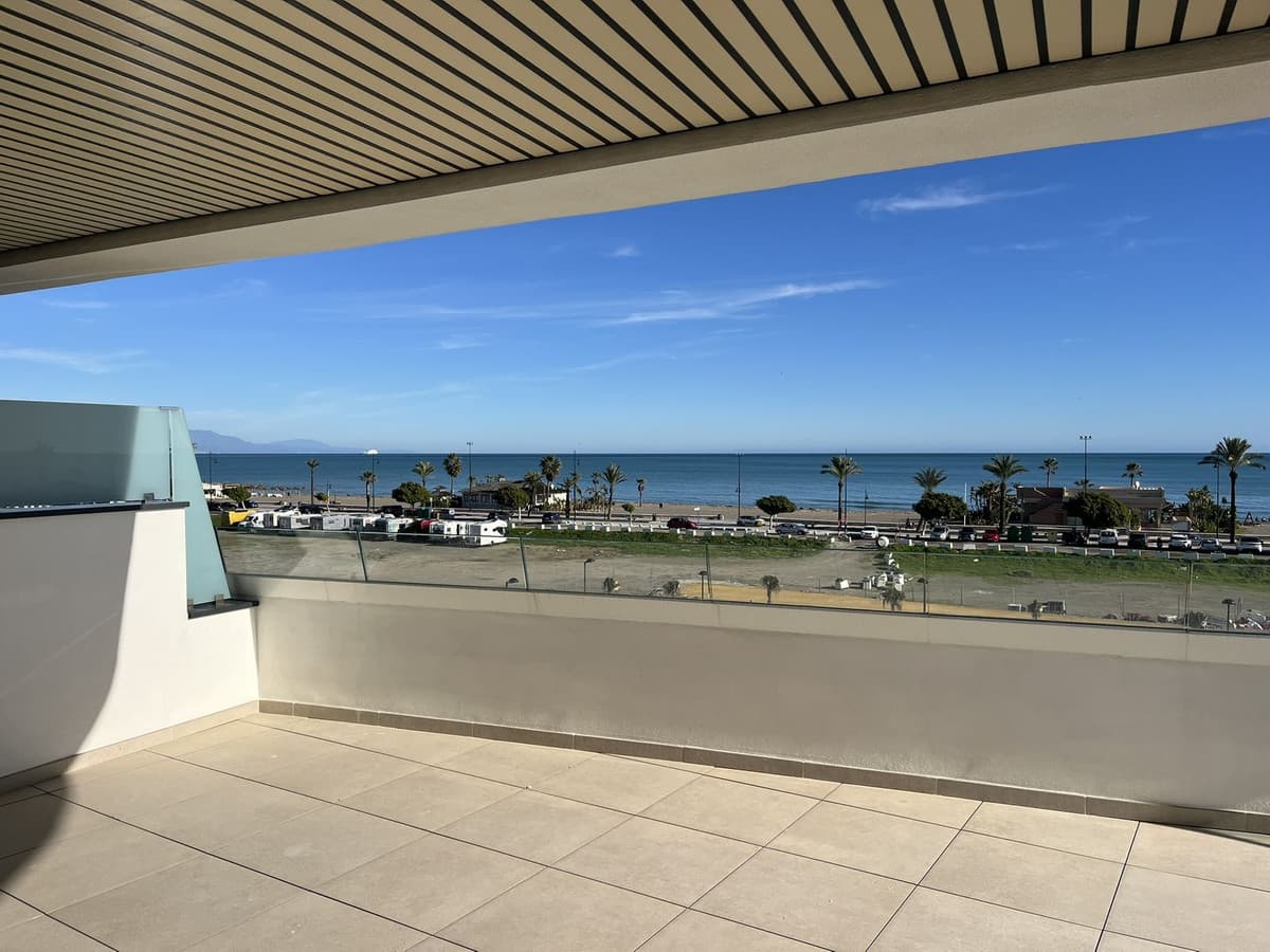 Middle Floor Apartment in Torremolinos — photo 2 of 10